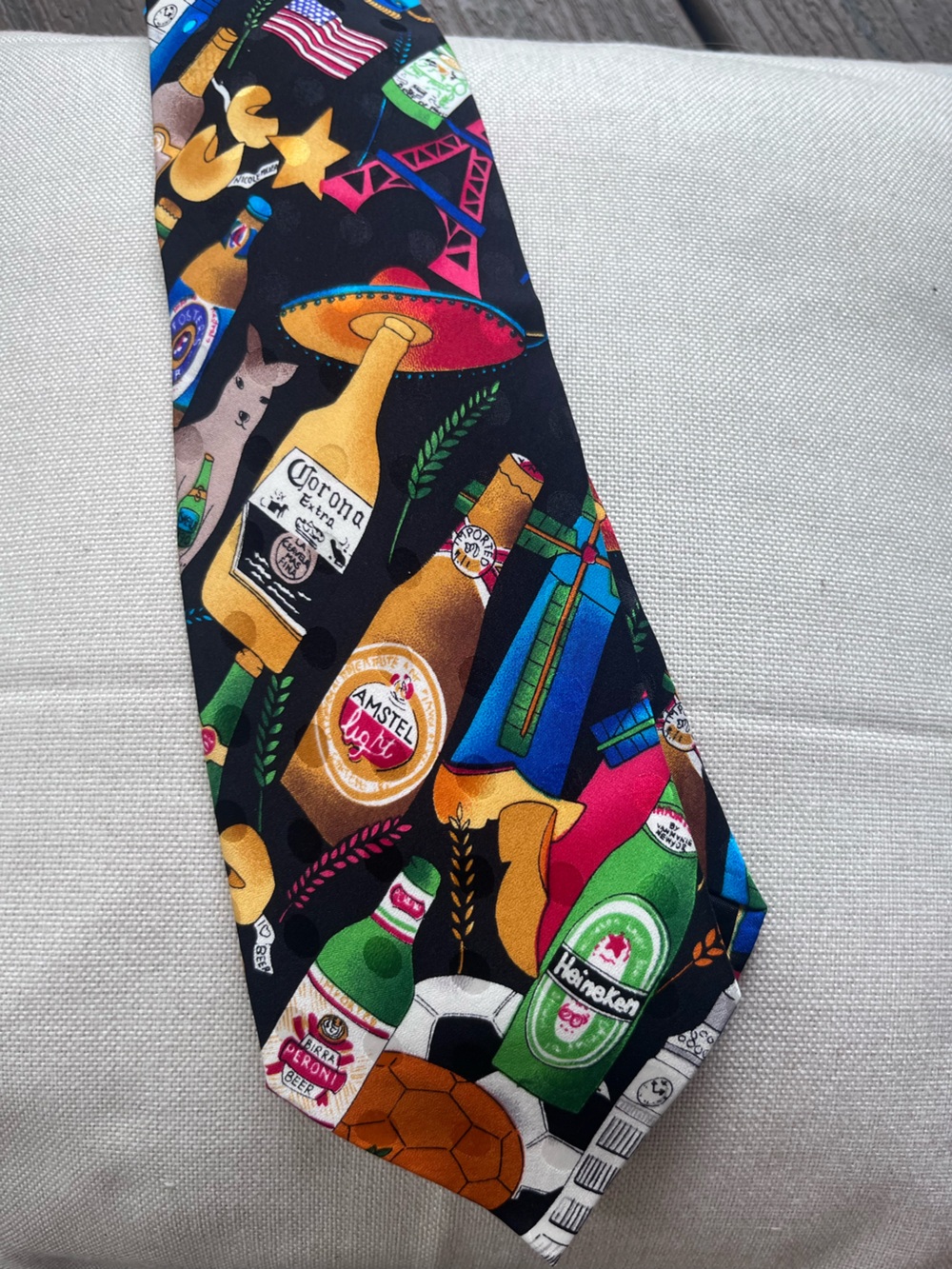 1991 Nicole Miller Silk Beer theme tie
